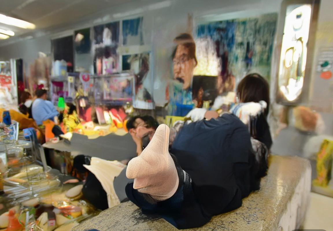 巴塞罗那VS马德里竞技：西甲巅峰对决战术解析与赛后热议(图1)